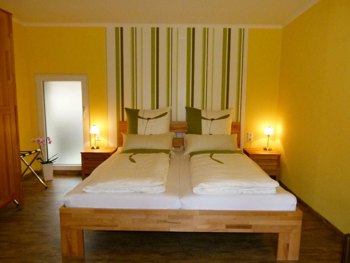 Gaestehaus Spatzennest Maikammer Exteriör bild